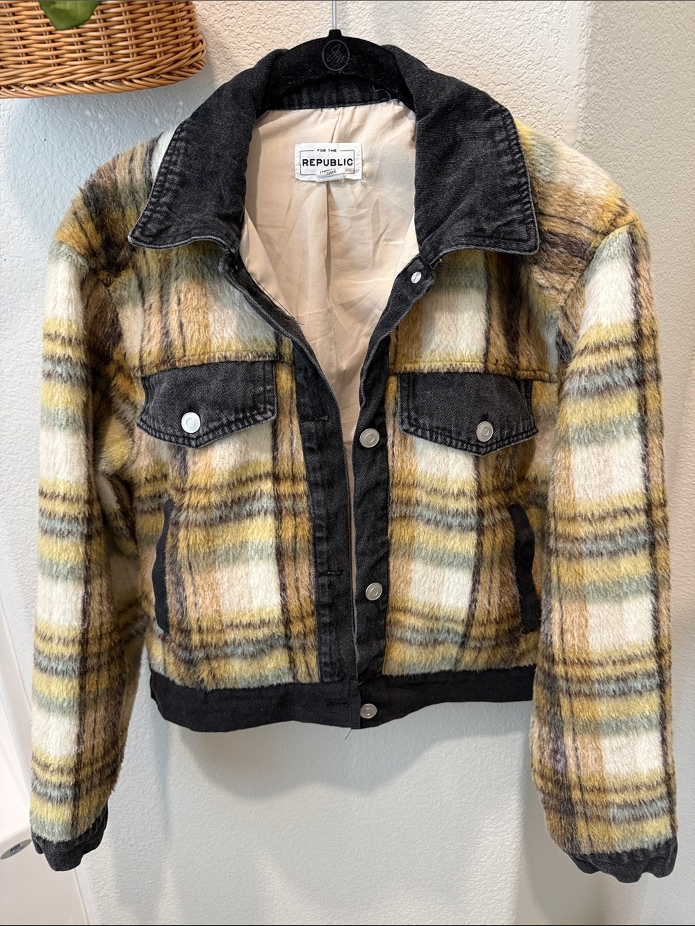 For the Republic Women's Yellow Plaid Sherpa Jacket sz l